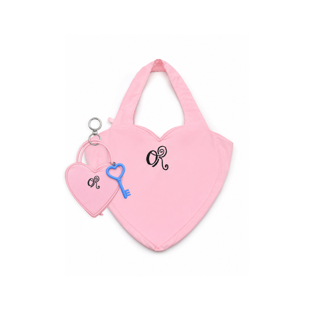 you seem pretty sad for a girl so in love charm tote (Collector's set)